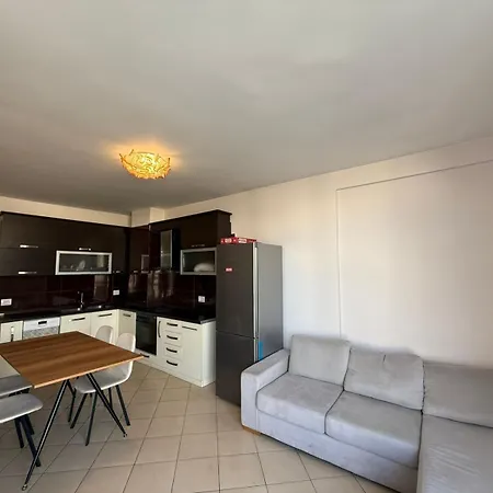 Zoja Apartman Tirana